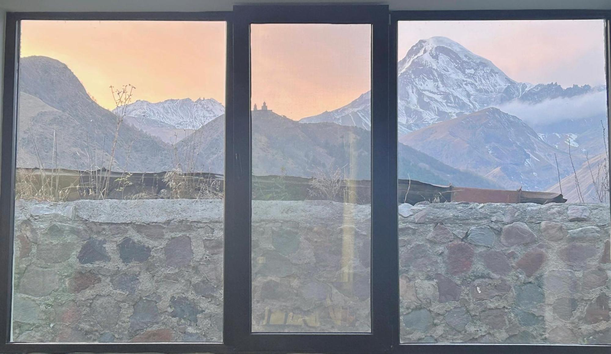 Shushabandi Kazbegi Hotel ภายนอก รูปภาพ