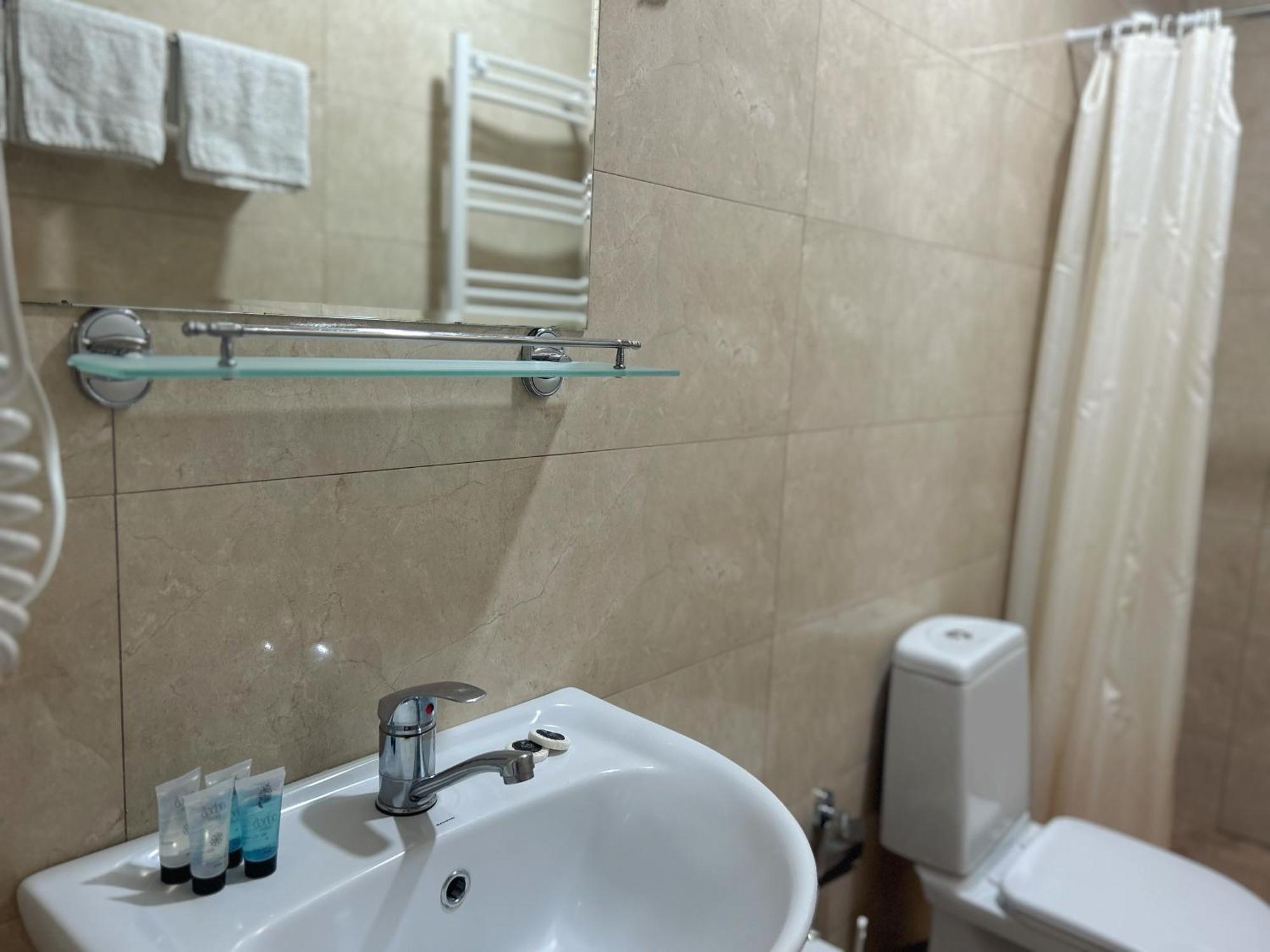 Shushabandi Kazbegi Hotel ภายนอก รูปภาพ