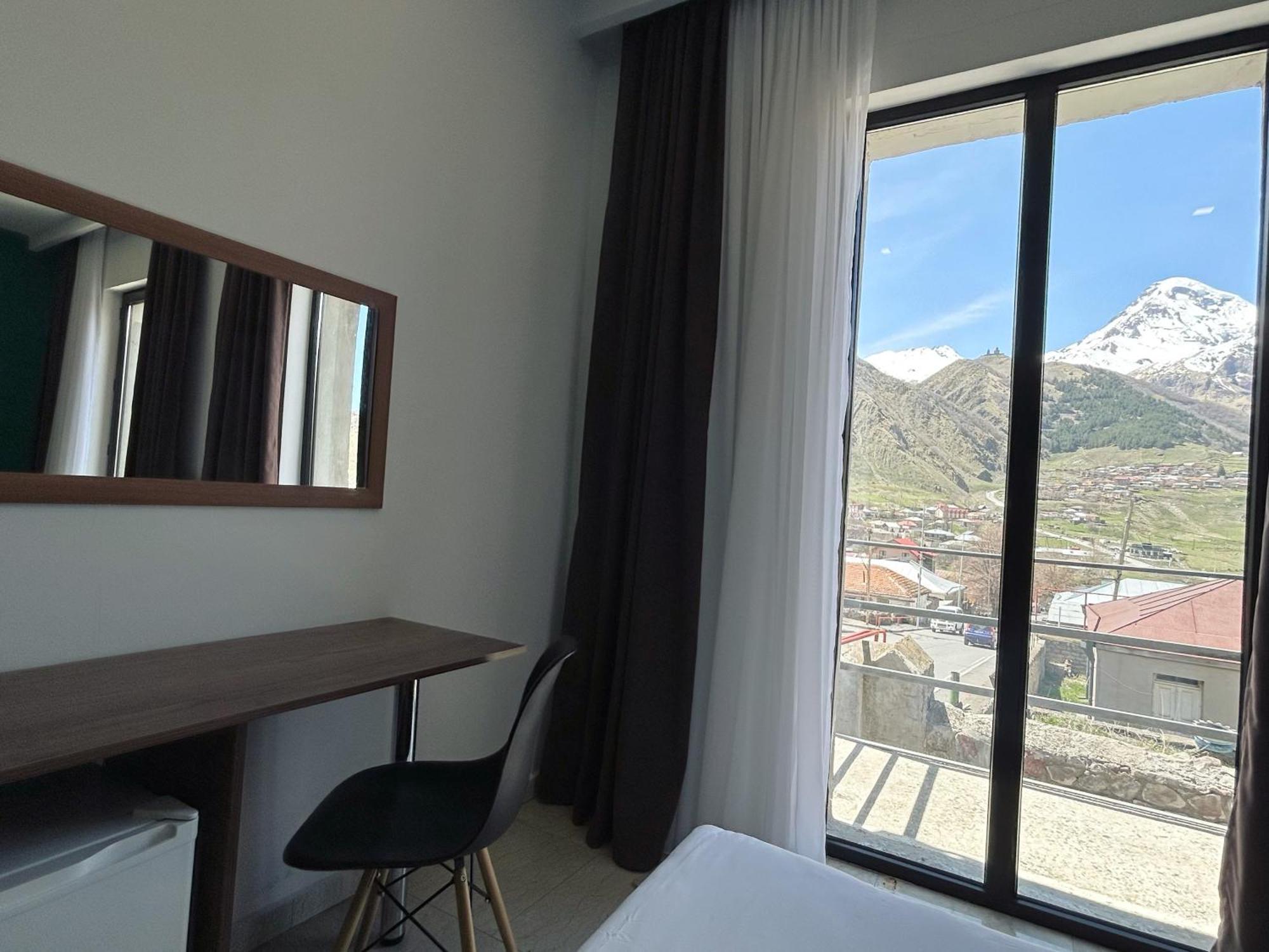 Shushabandi Kazbegi Hotel ภายนอก รูปภาพ