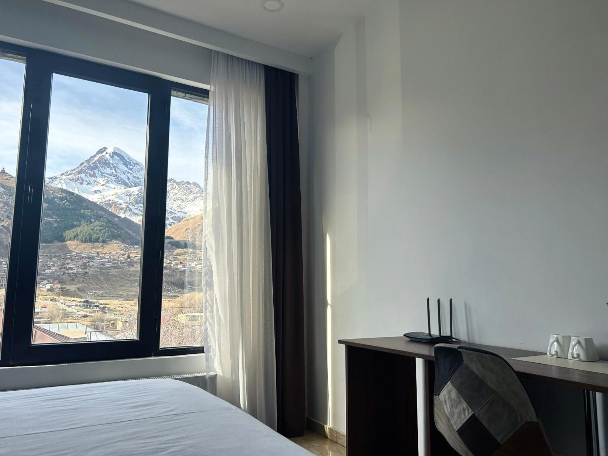 Shushabandi Kazbegi Hotel ภายนอก รูปภาพ