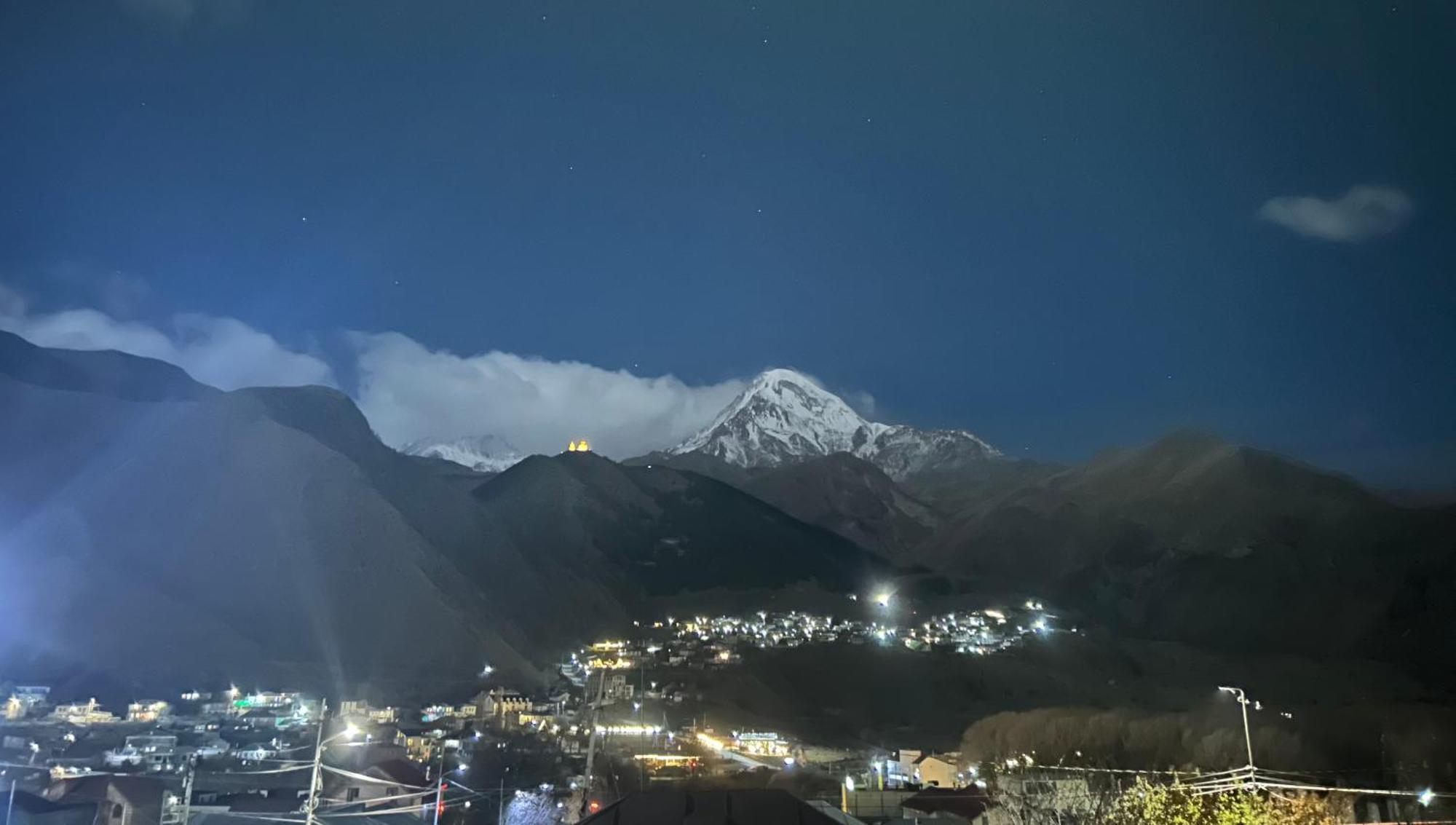 Shushabandi Kazbegi Hotel ภายนอก รูปภาพ